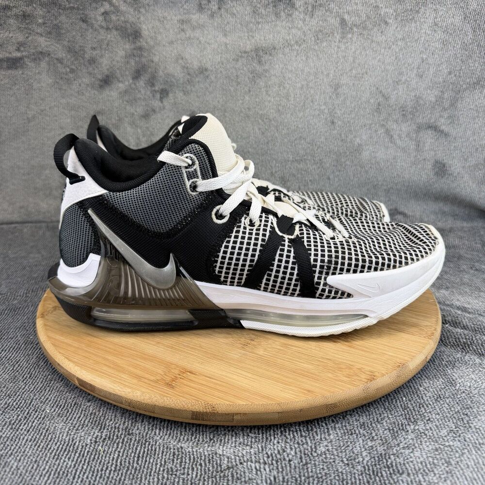 Nike LeBron Witness 7 Shoes Mens Size 12 White Black Mid Top Sneakers DM1123-100